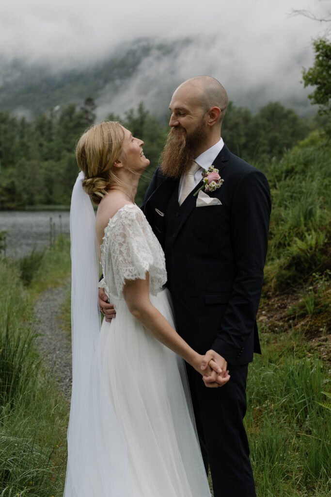 elopement photographer in norway