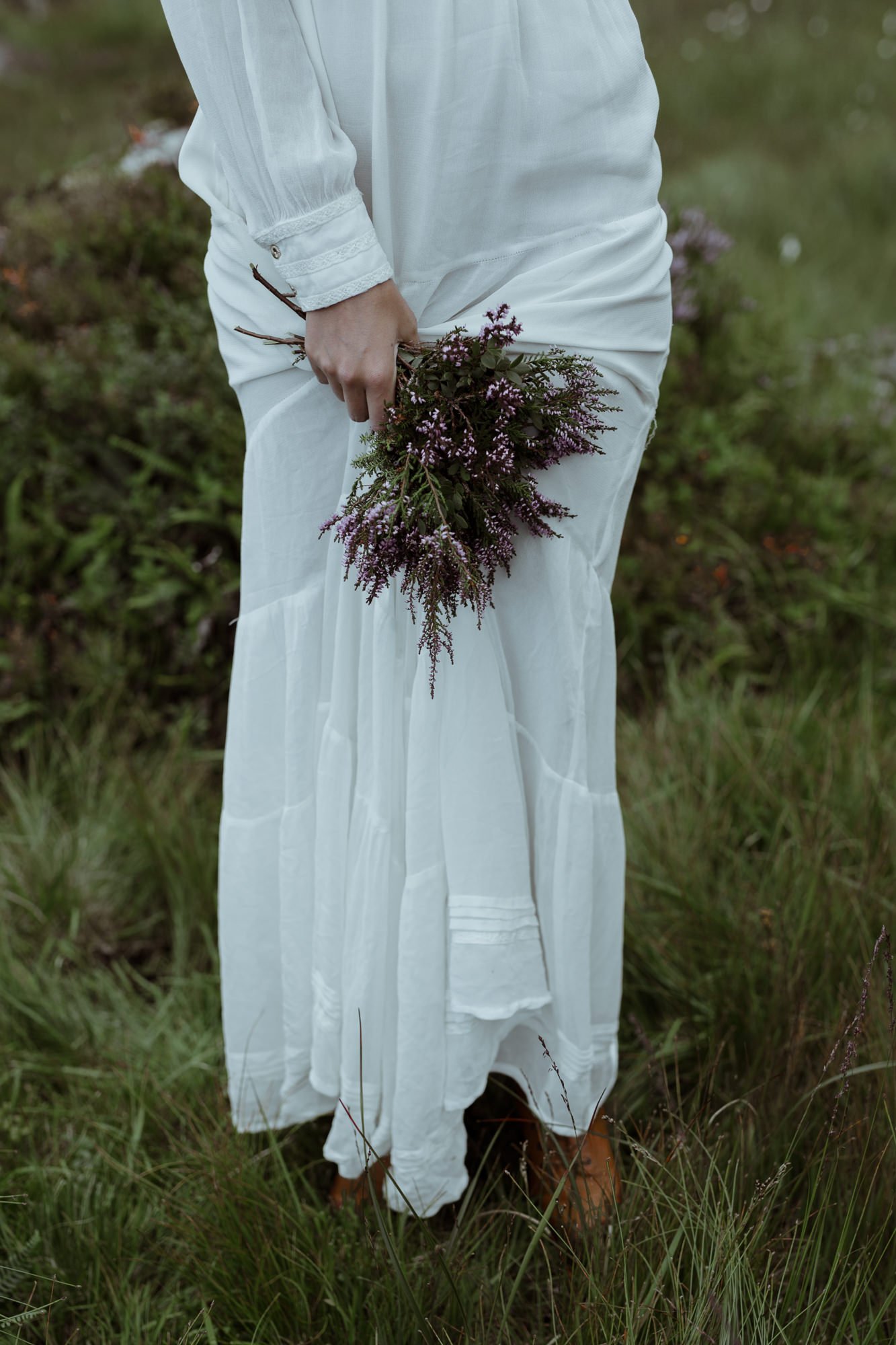 bridal wildflower bouquet