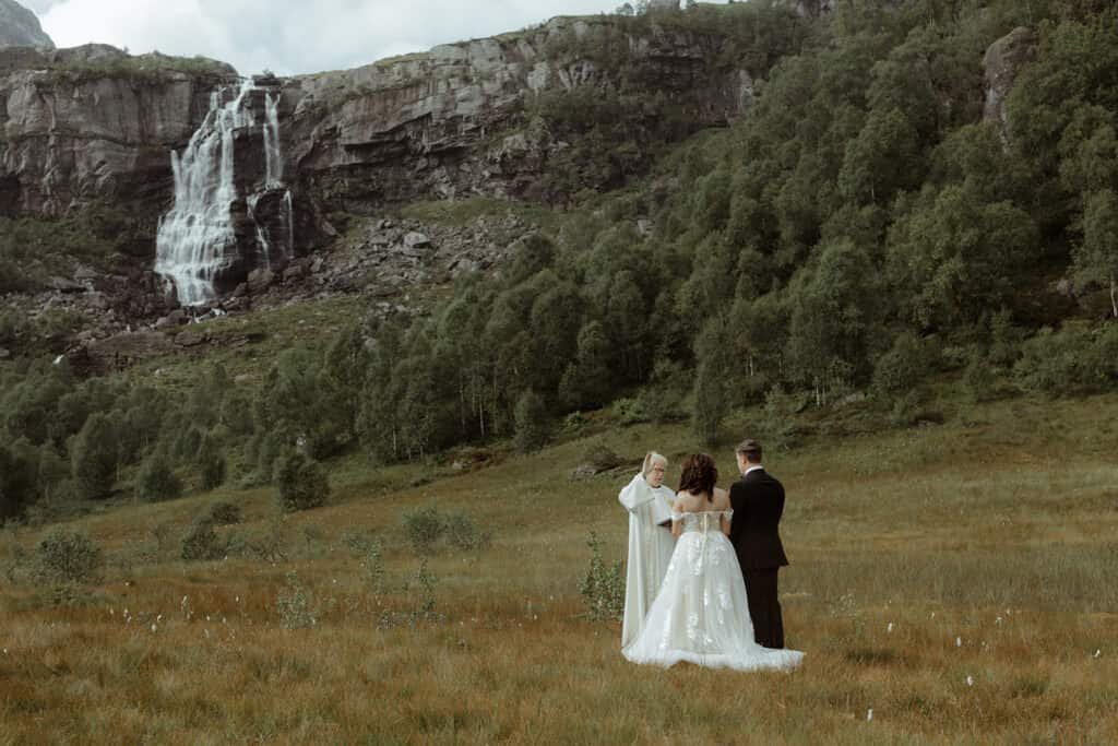 Bride and Groom get married in Norway