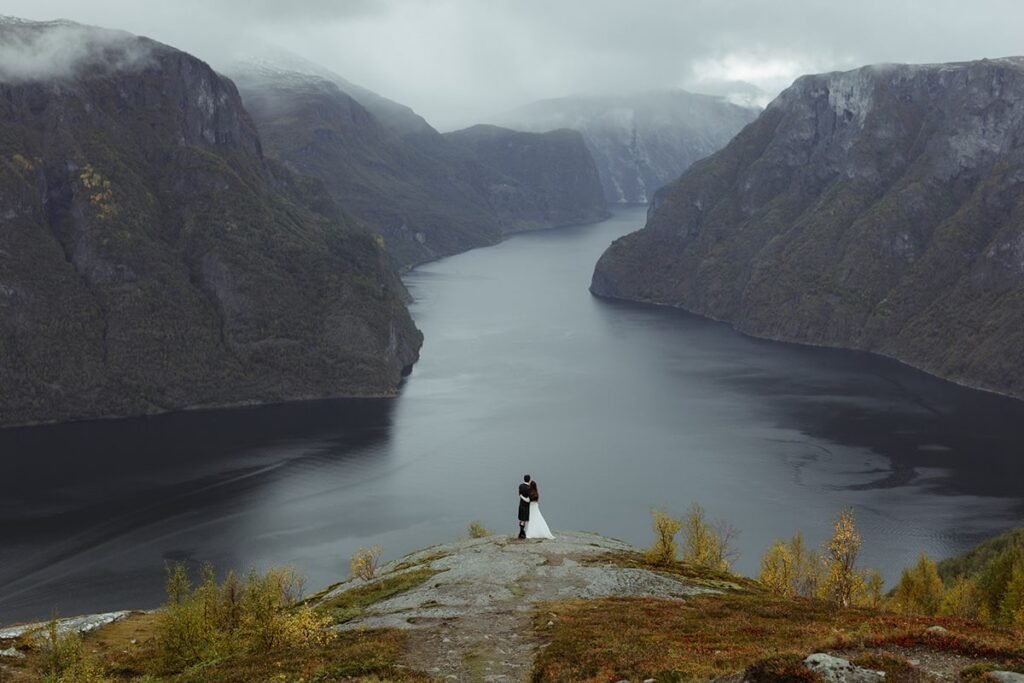 couple who are getting married and looking for the view of fjord